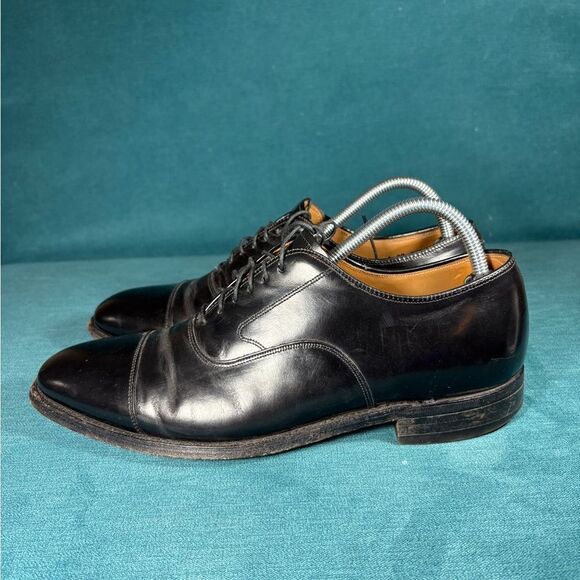 Size 9 - Johnston & Murphy Men's Black Leather shoes - Picture 1 of 9